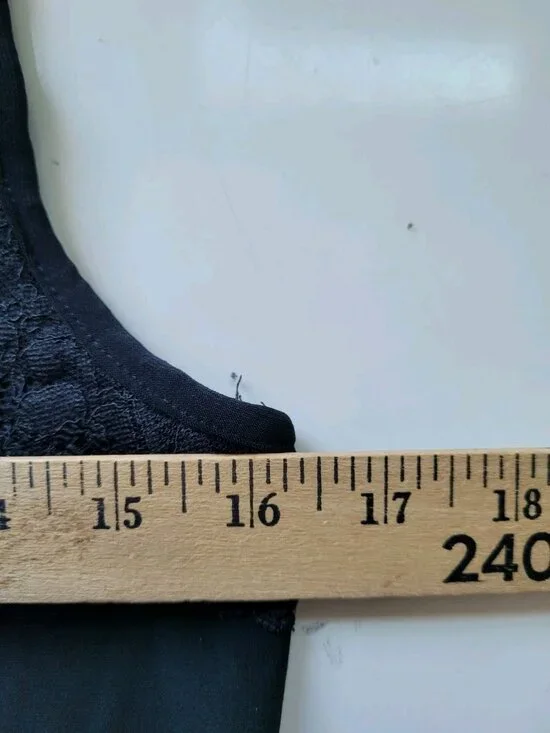 Susan Lawrence Y2K Black Tank Shell Cami Slinky Knit Top Womens S Lace Trim - Picture 4 of 12